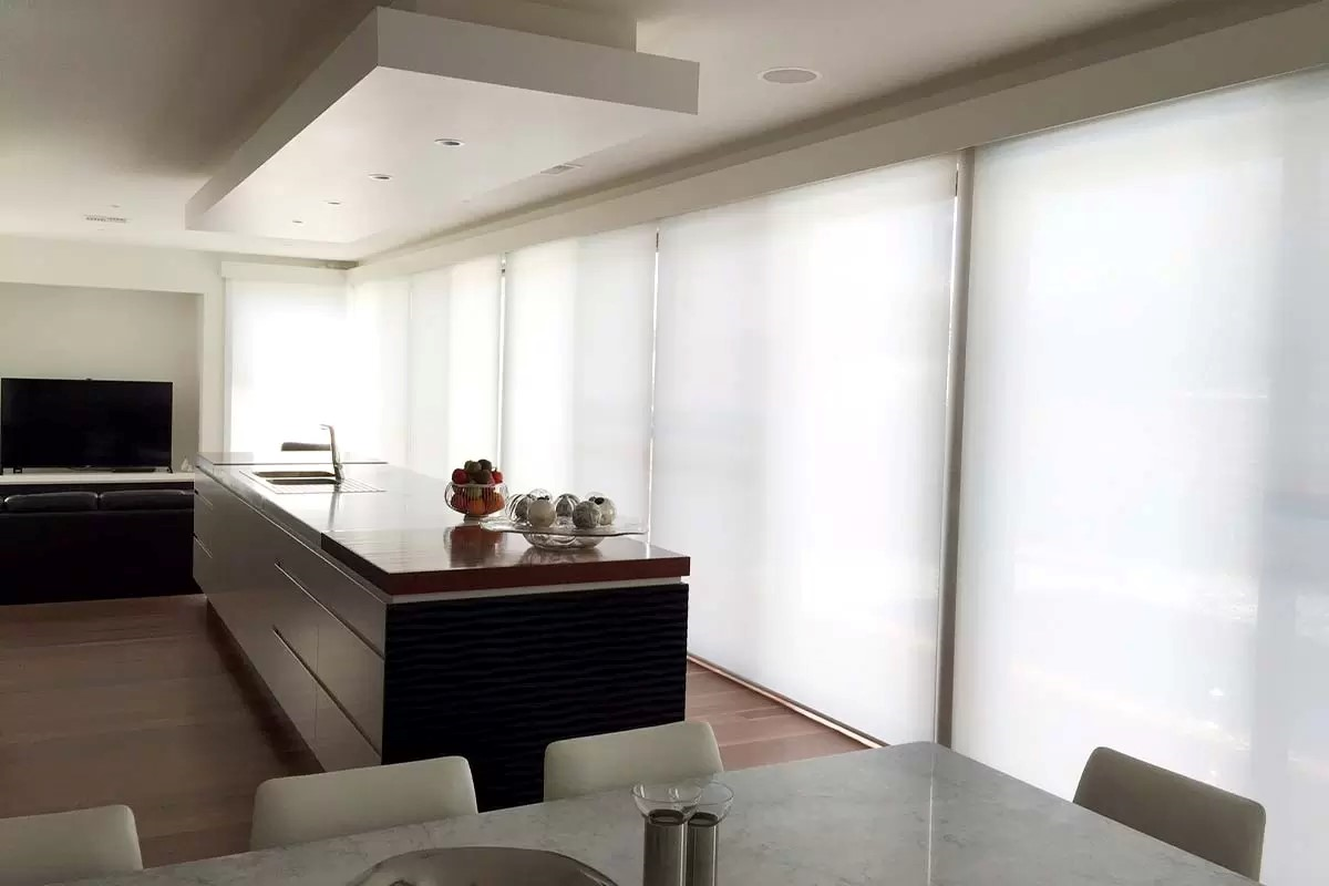LIGHT FILLER ROLLER BLINDS