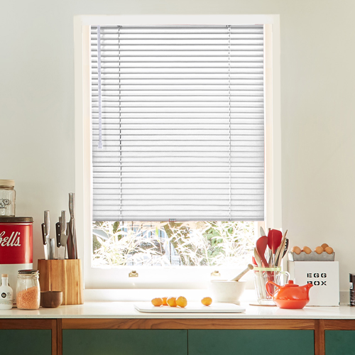 WOOD VENETIAN BLINDS
